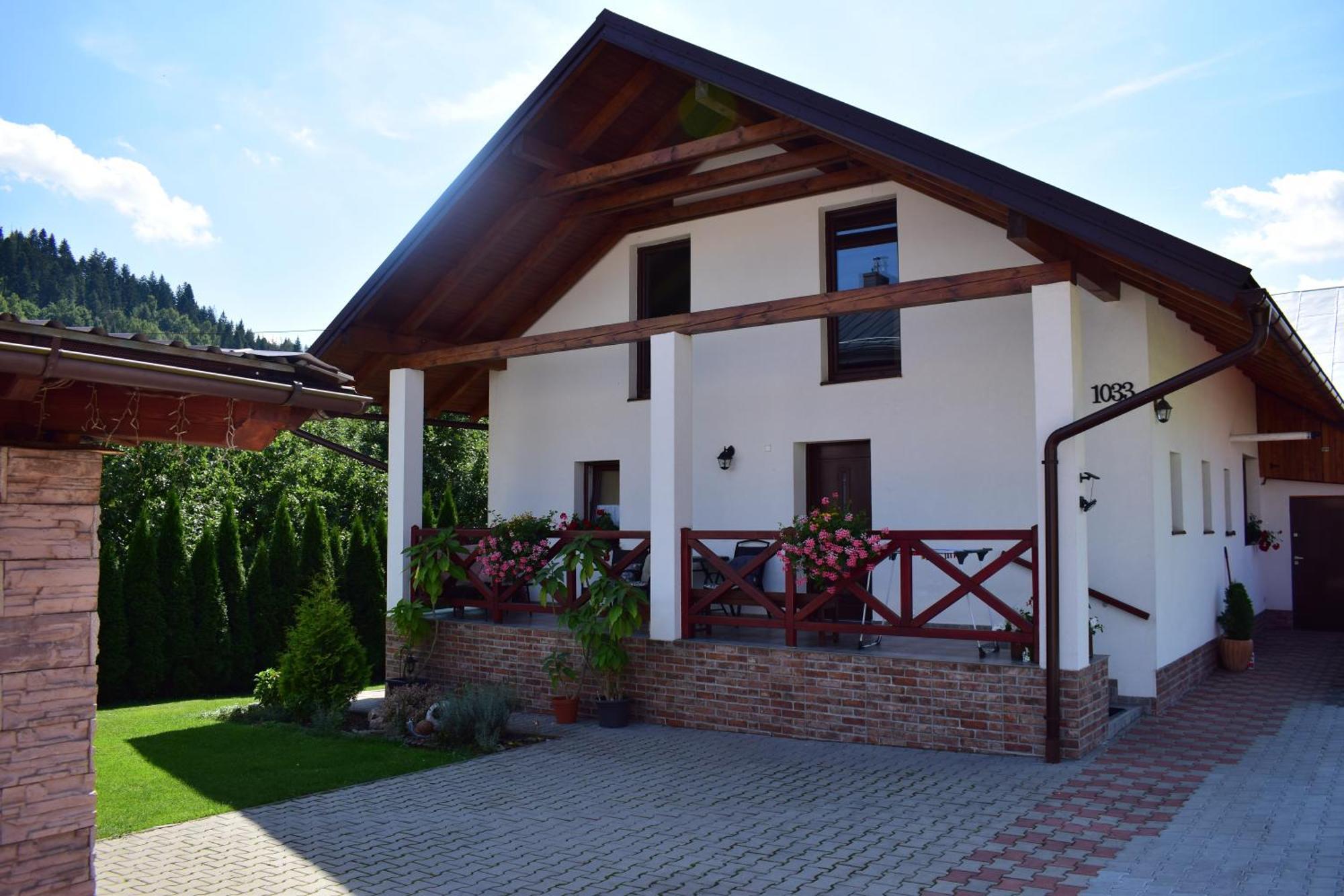 Apartment U Adama